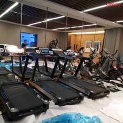 湖南湘潭碧桂园健身器材图片,快猫APP下载安卓房地产健身房案例